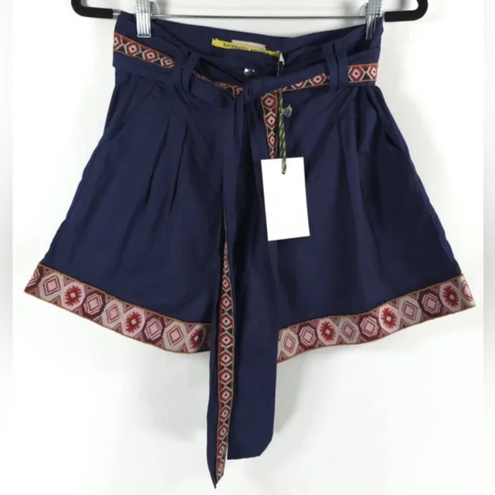 NWT CHUFY KATHMANDU HEIGHTS Keket Shorts  Pleated Navy Boho‎ Belted Tie MEDIUM